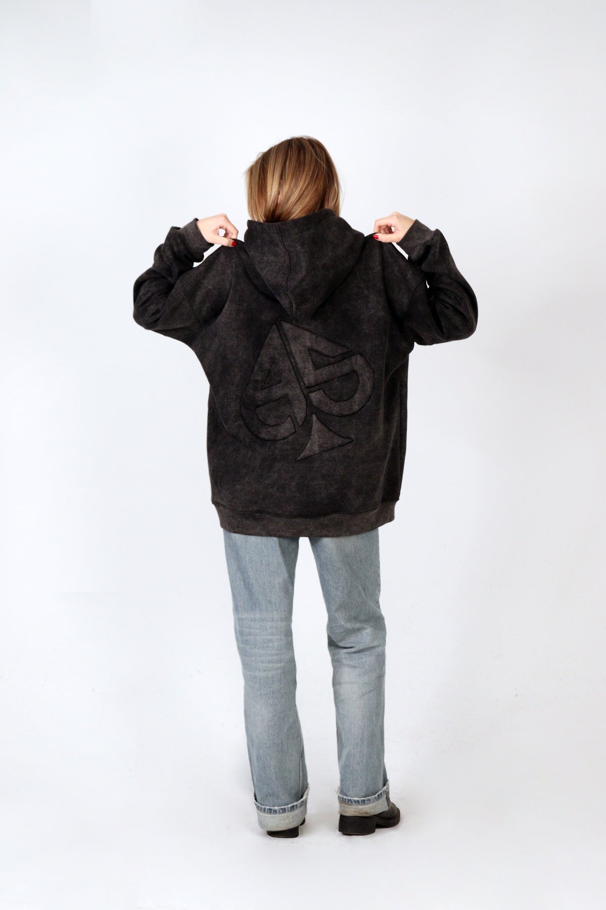 ACESSENTIALS 01